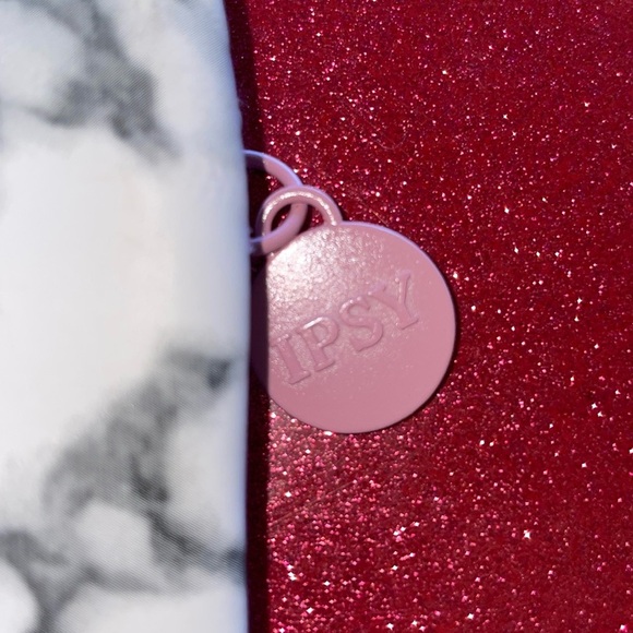 3/$10 Ipsy Glam Bag New January 2020 Clean Slate Marbled Front Zip Makeup Bag - Picture 3 of 8